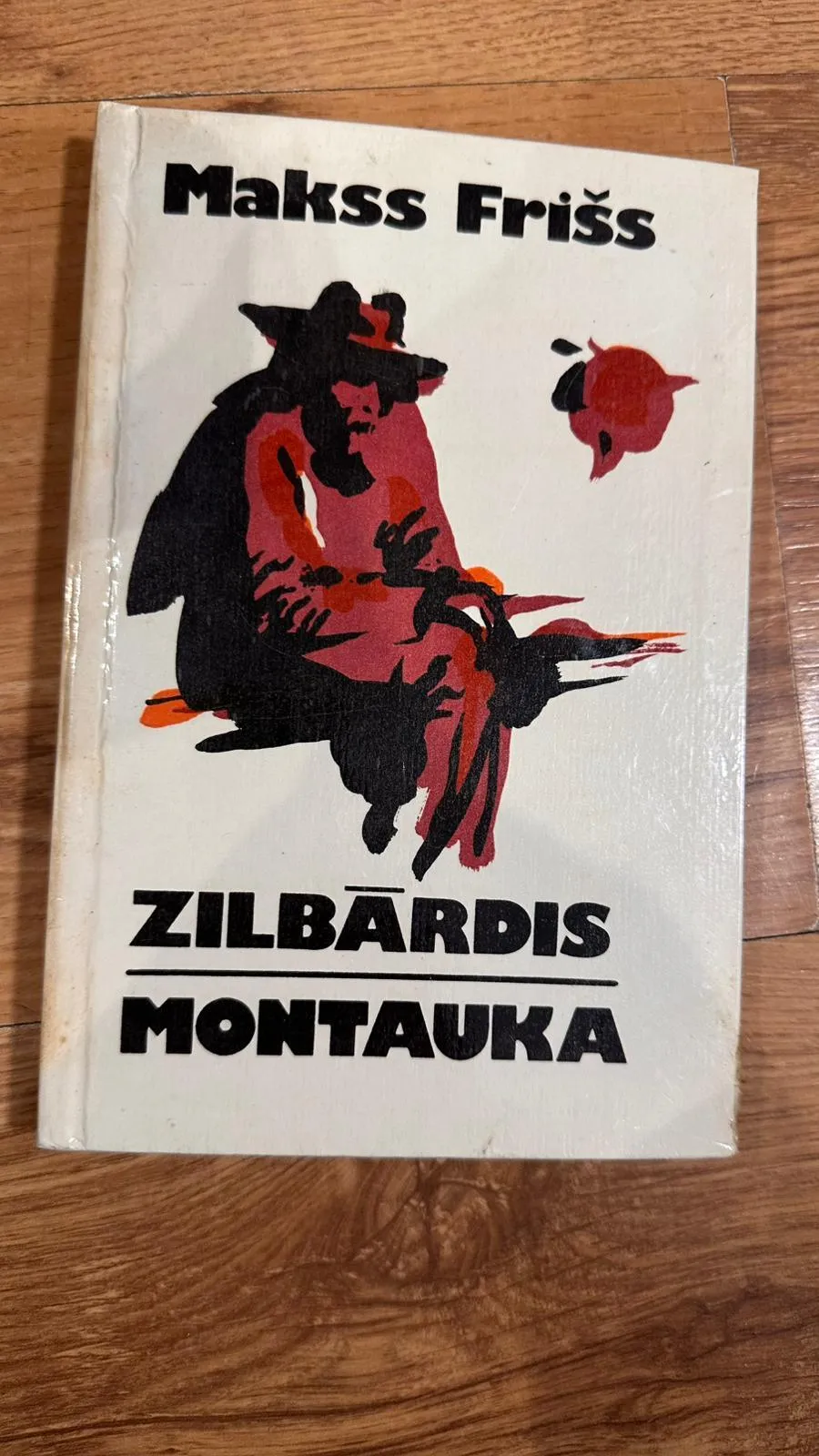 Grāmata "Zilbārdis Montauka"