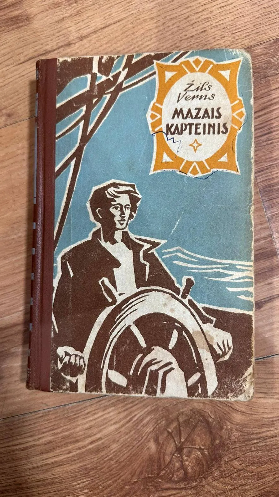 Retā grāmata "Mazais kapteinis"