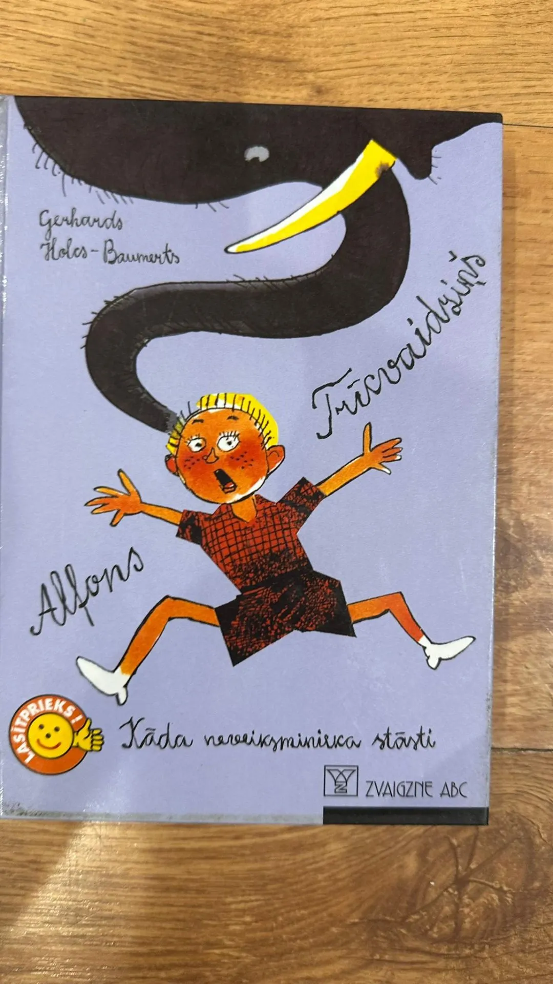 Bērnu grāmata 'Alfonsa Traucējumi'