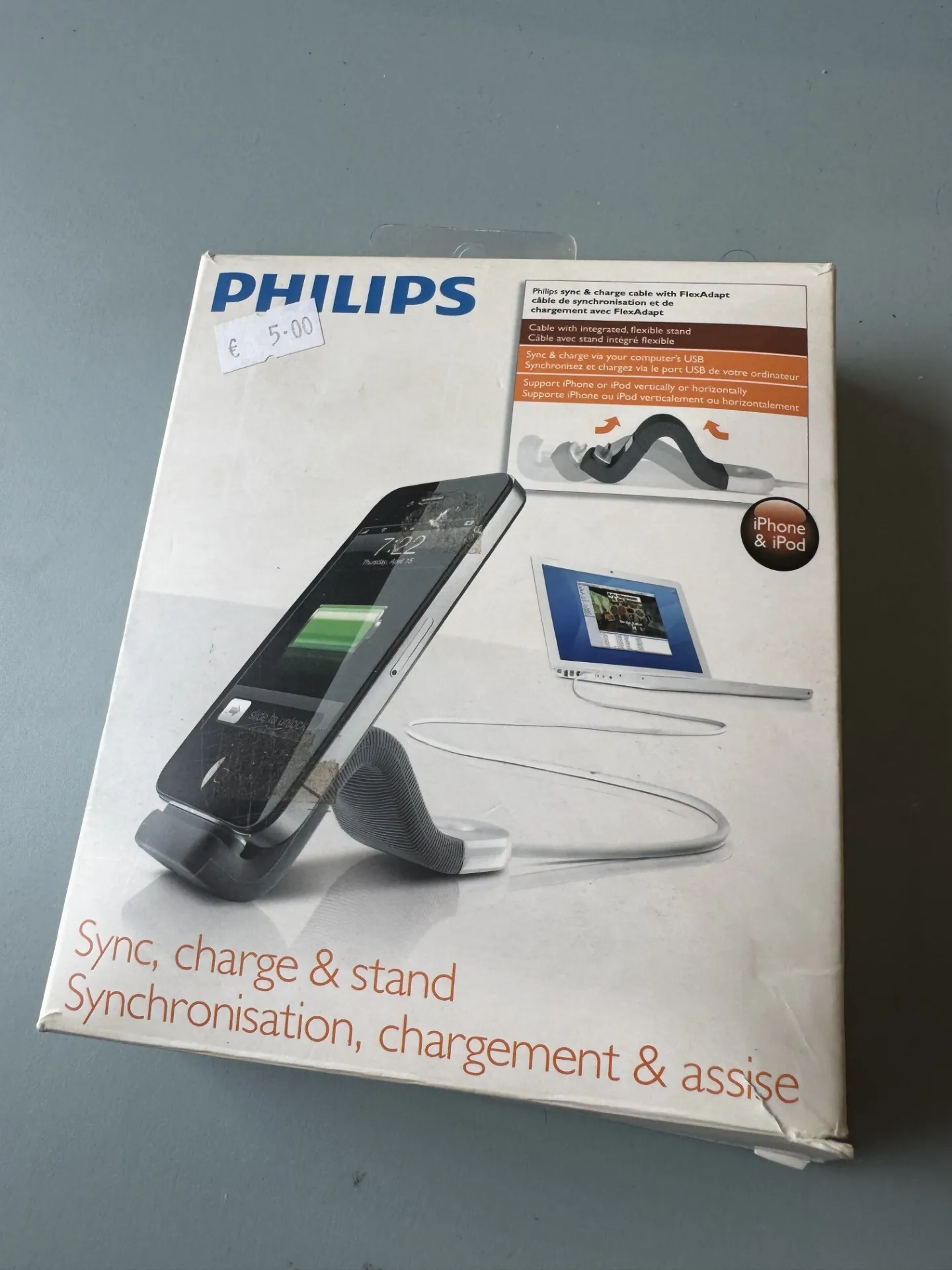 Philips Sync & Charge Cable ar Statīvu iPhone un iPod ierīcēm
