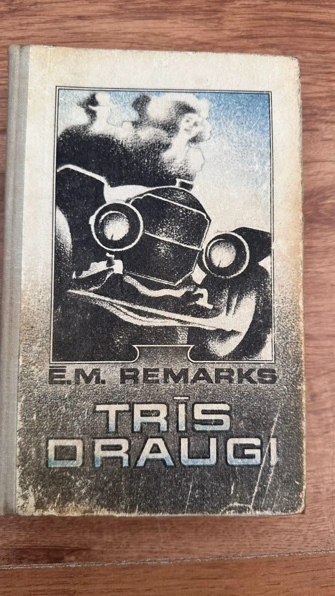 E.M. Remarka 'Trīs draugi' - reta grāmata