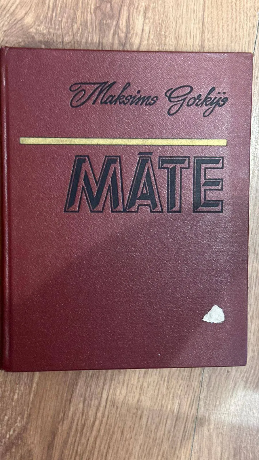 Klasiskā grāmata "Mate"