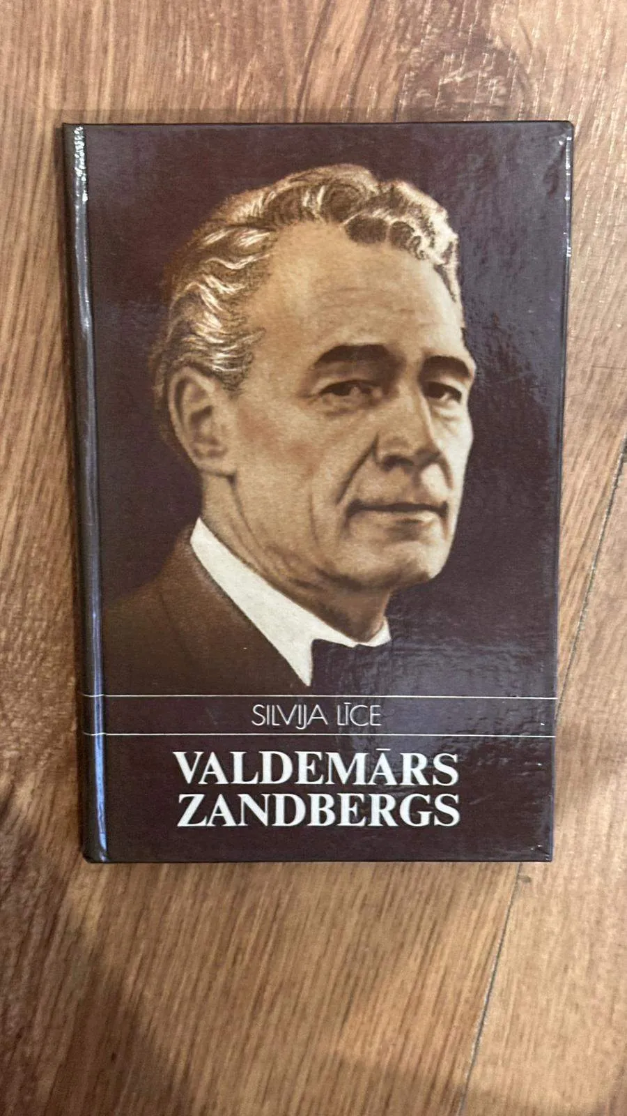 Biogrāfija: Valdemārs Zandbergs