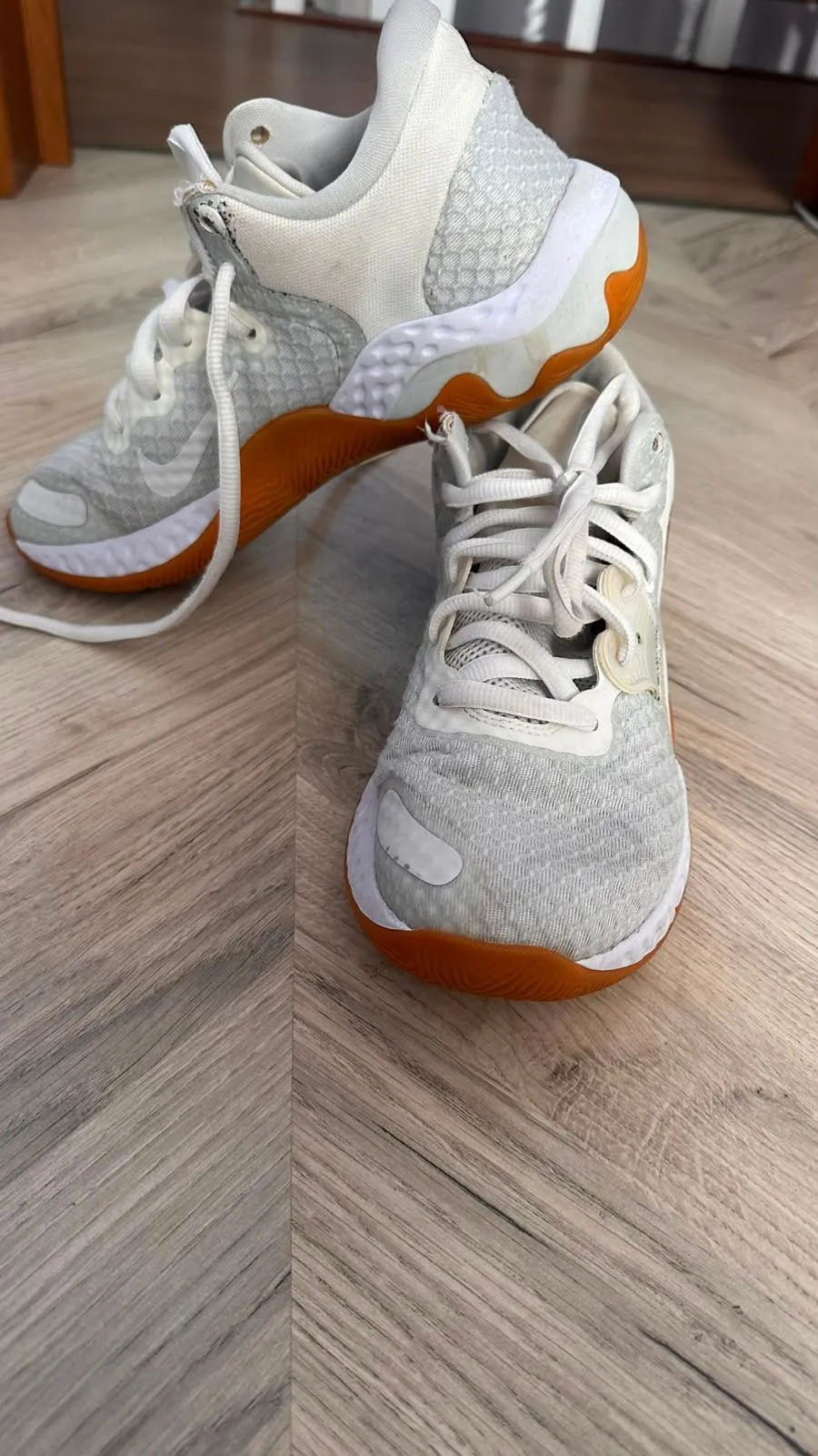  Nike  - ērti un stilīgi