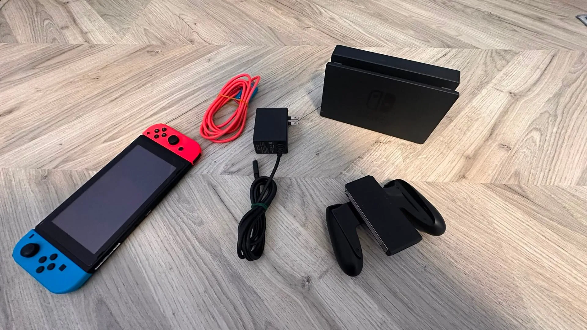 Nintendo Switch konsole ar aksesuāriem