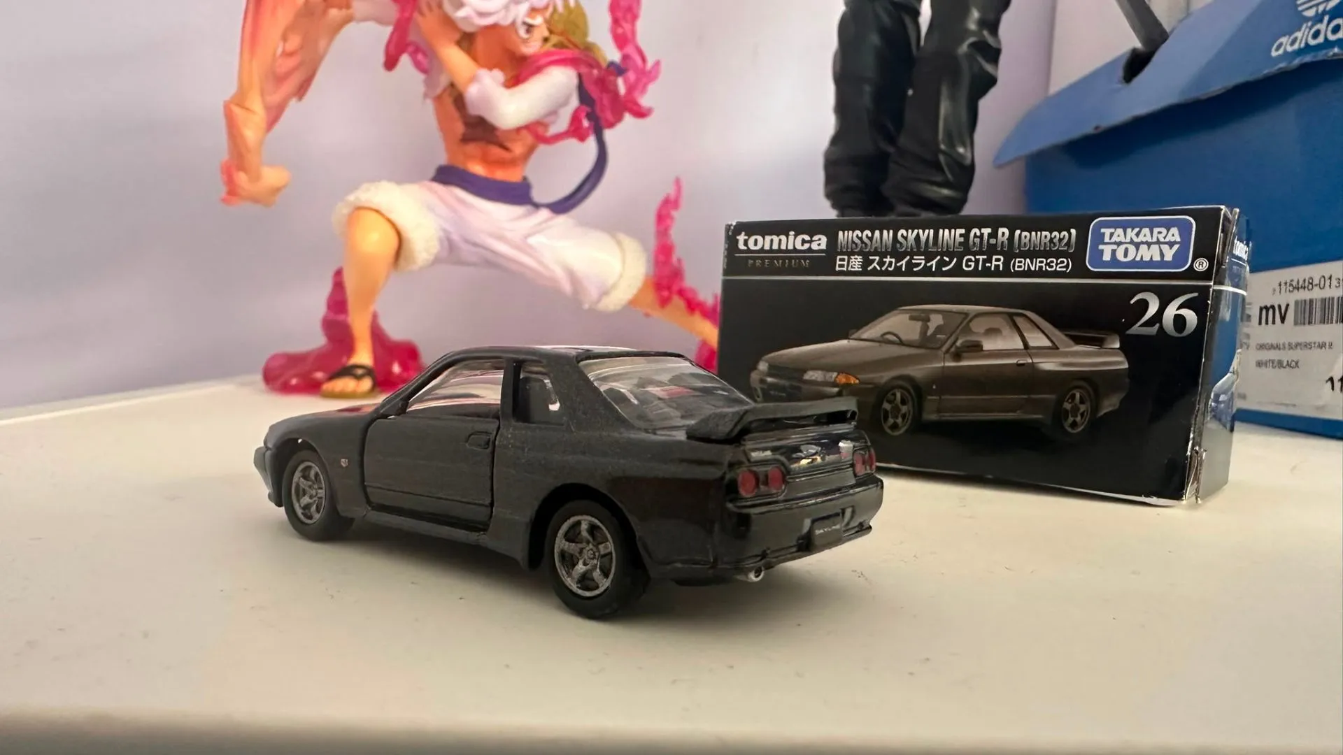 Miniatūru automašīnu modelis - Nissan Skyline GT-R 1/62