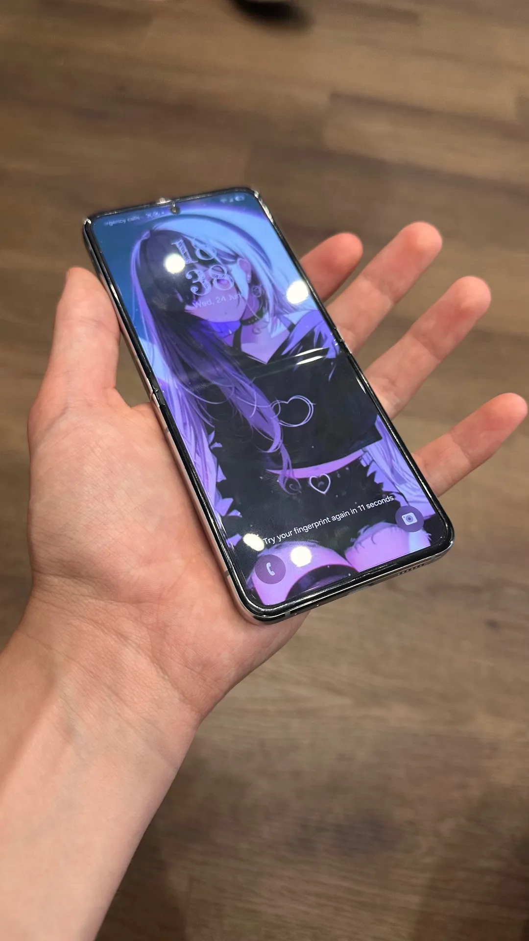 Samsung flip 5praktiski laba stavokli ar 256gb atmiņu