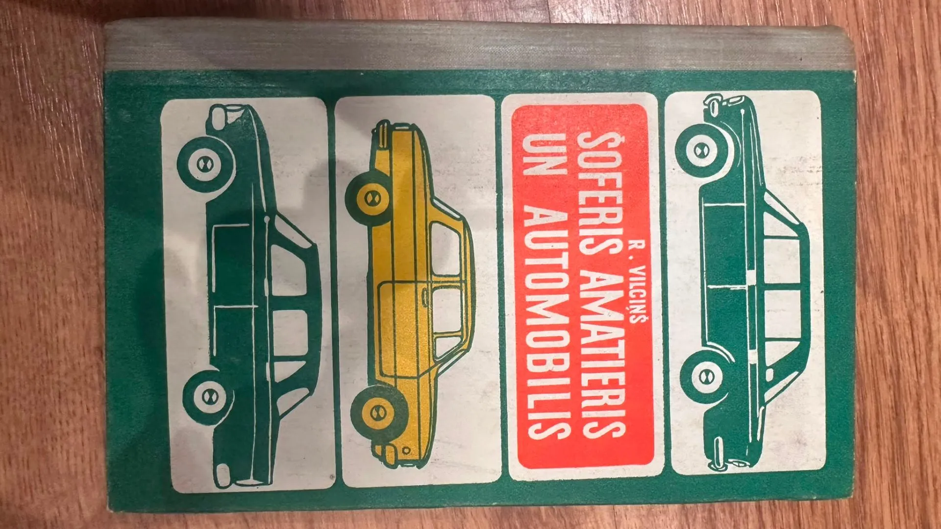 Retā grāmata 'Šoferis Amatieris un Automobilis'
