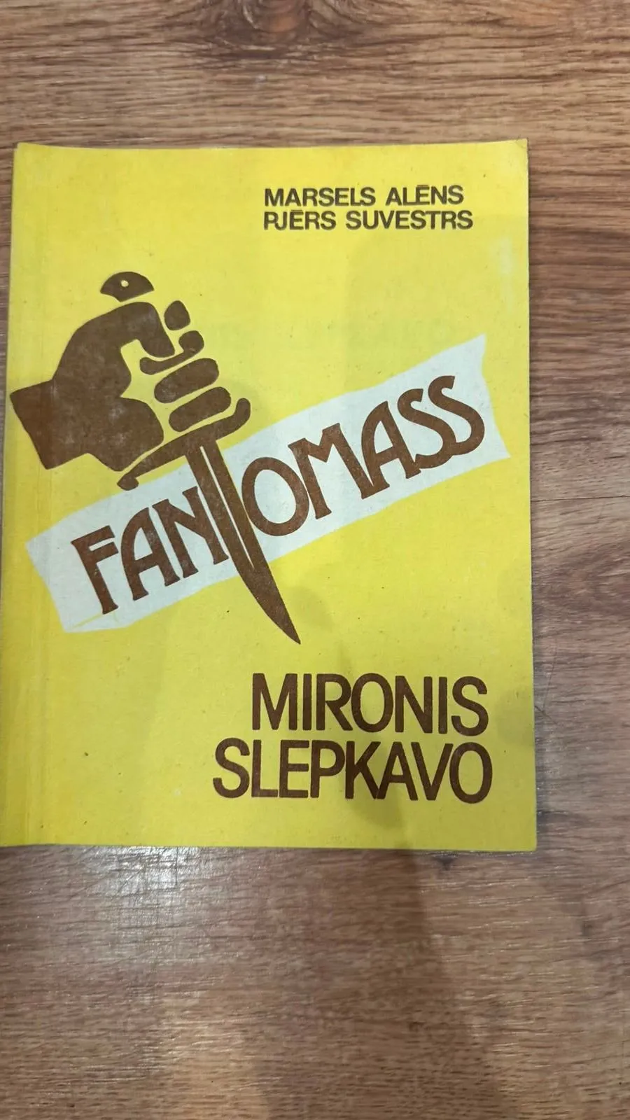 Grāmata "Fantomass"