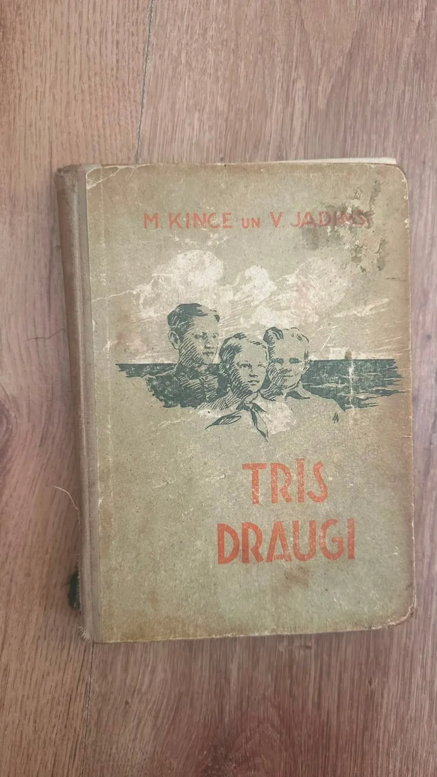 Grāmata "Trīs draugi"