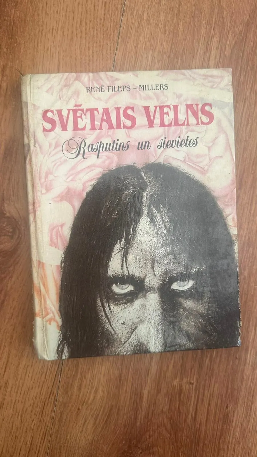 Gruelanta grāmata: Svētais velns - Rasputins un sievietes