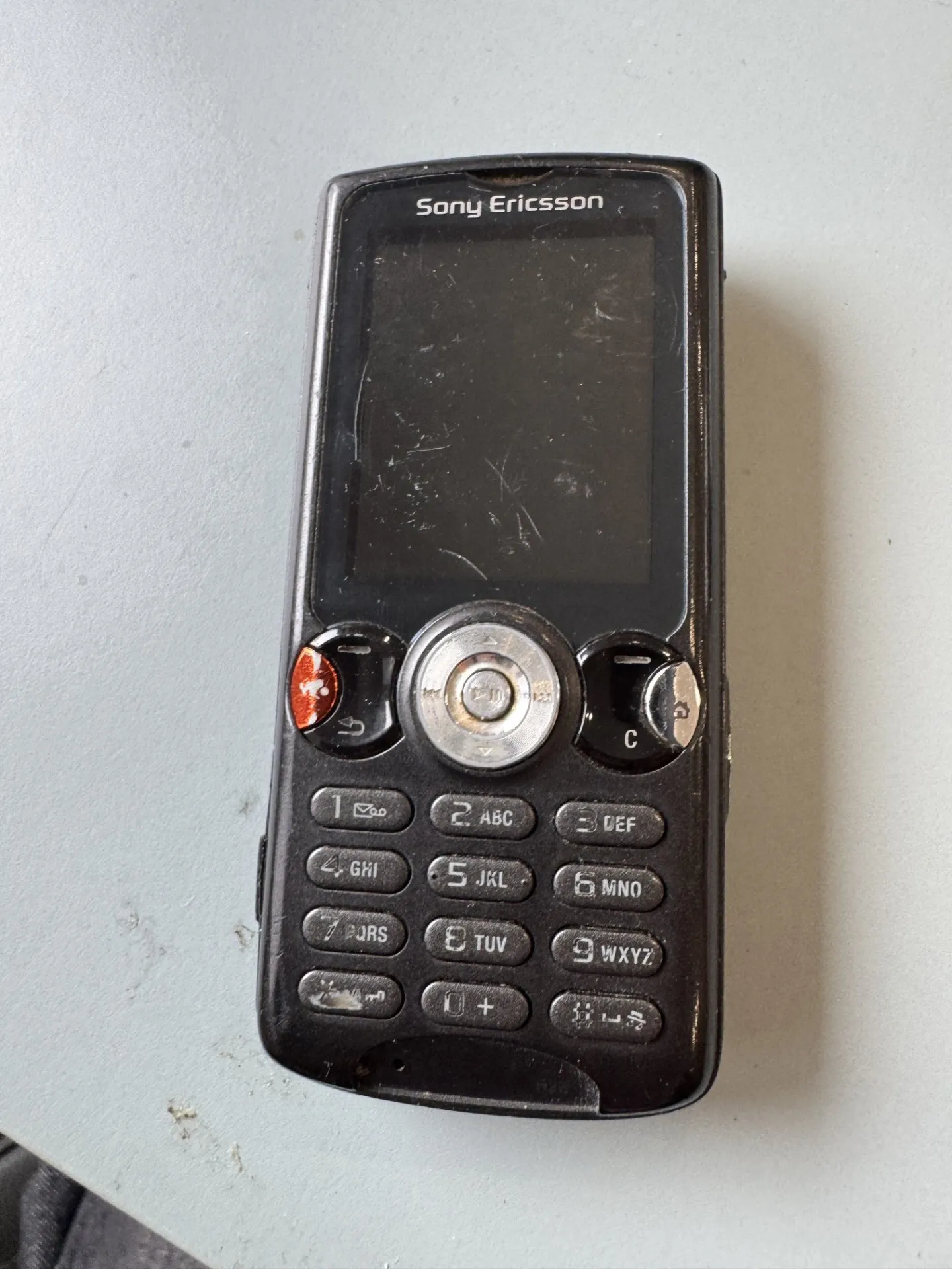 Sony Ericsson K700i - Vēsturisks viedtālrunis