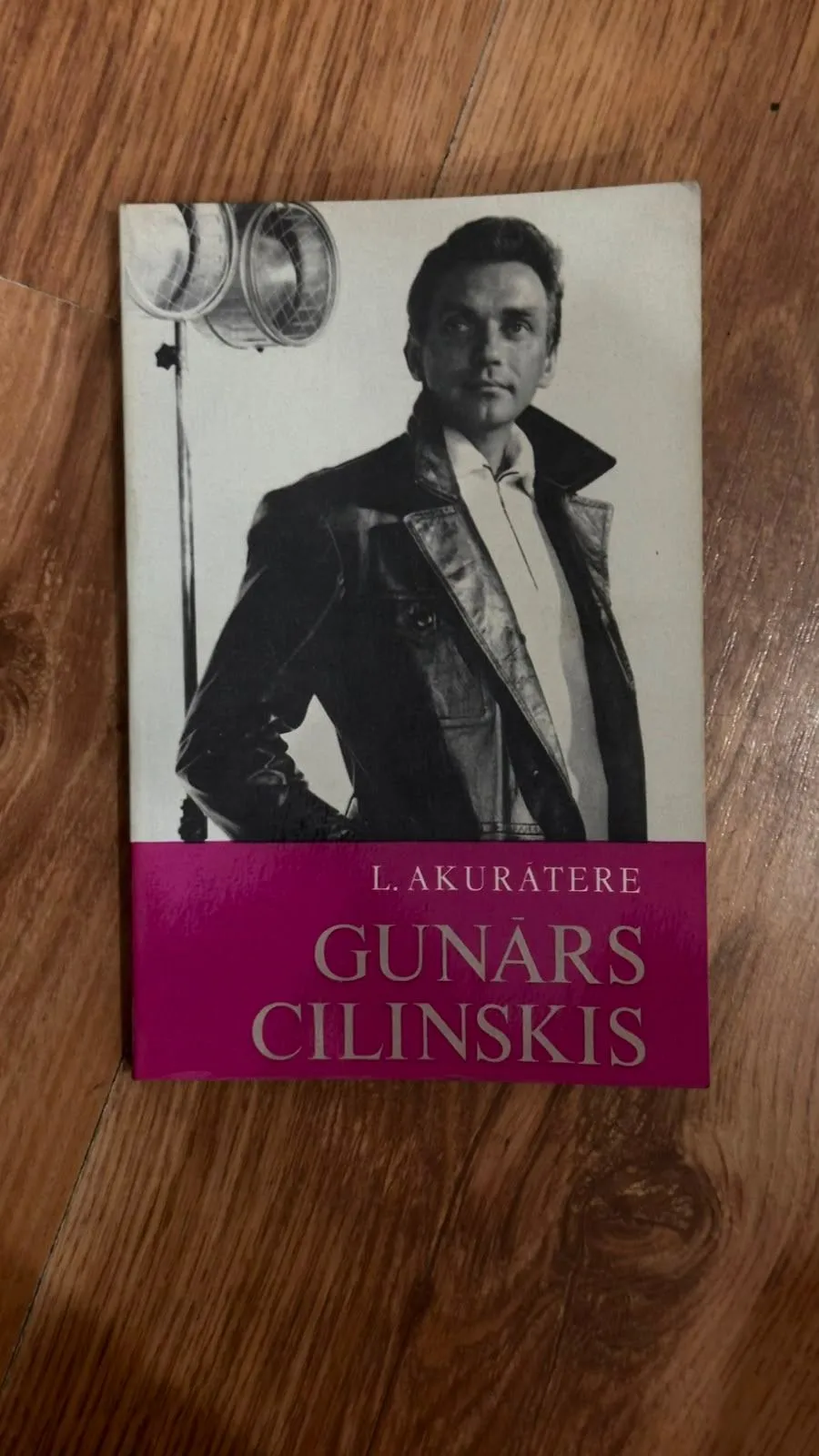 Interesanta grāmata par Gunāru Cilinski