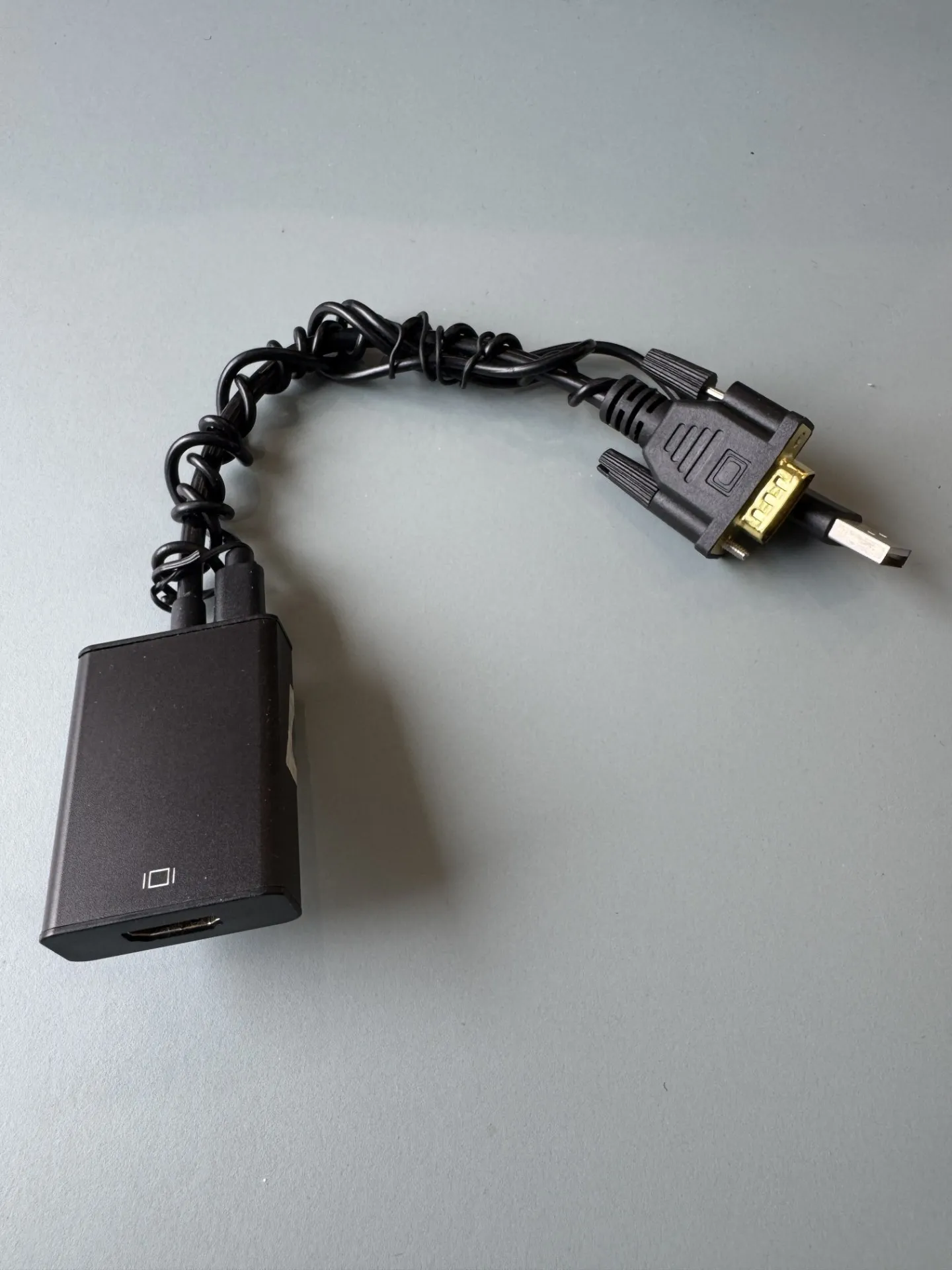 HDMI uz VGA adapteris