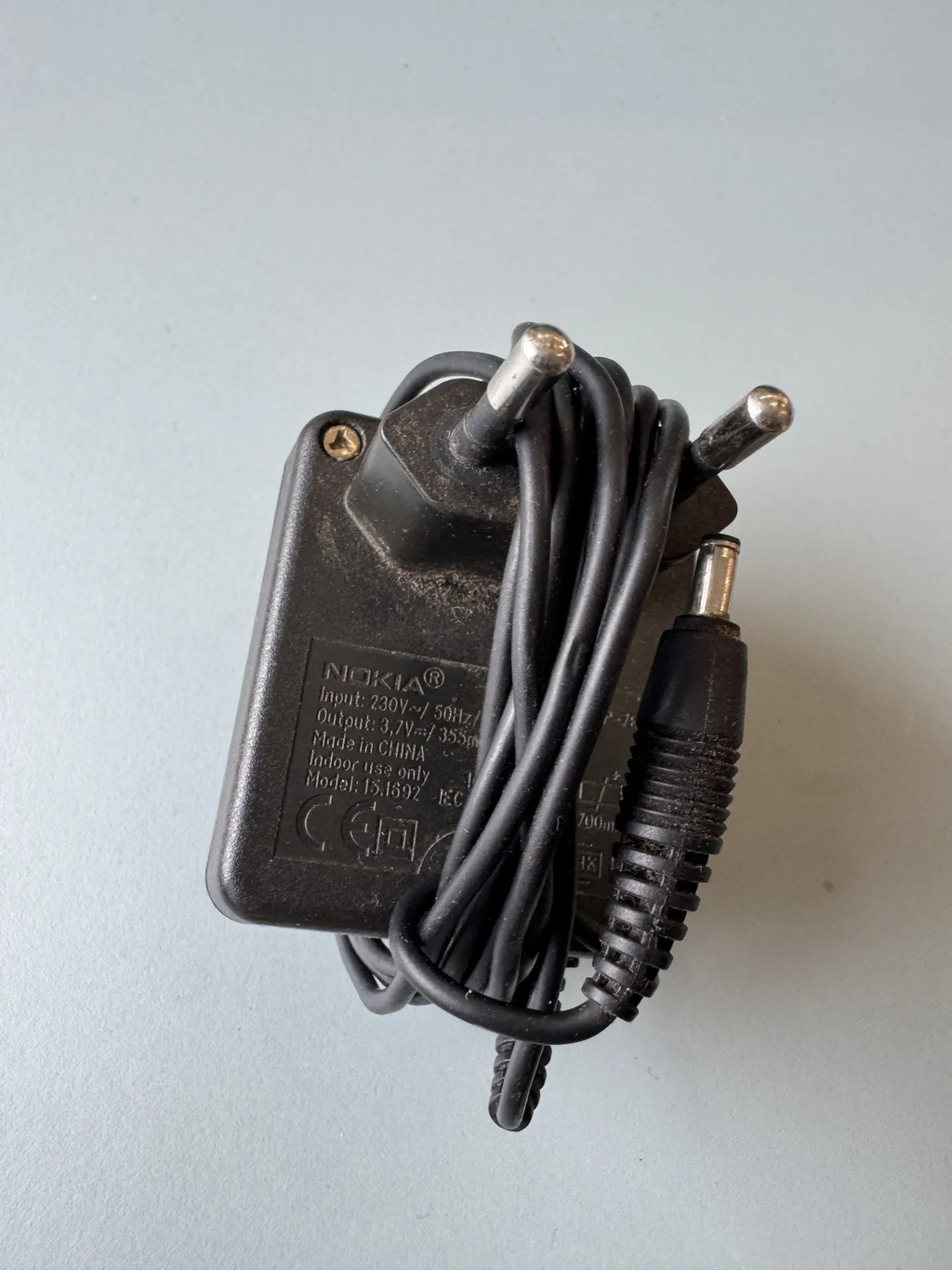 Nokia oriģinālais lādētājs (resnais 3.5 mm spraudnis)