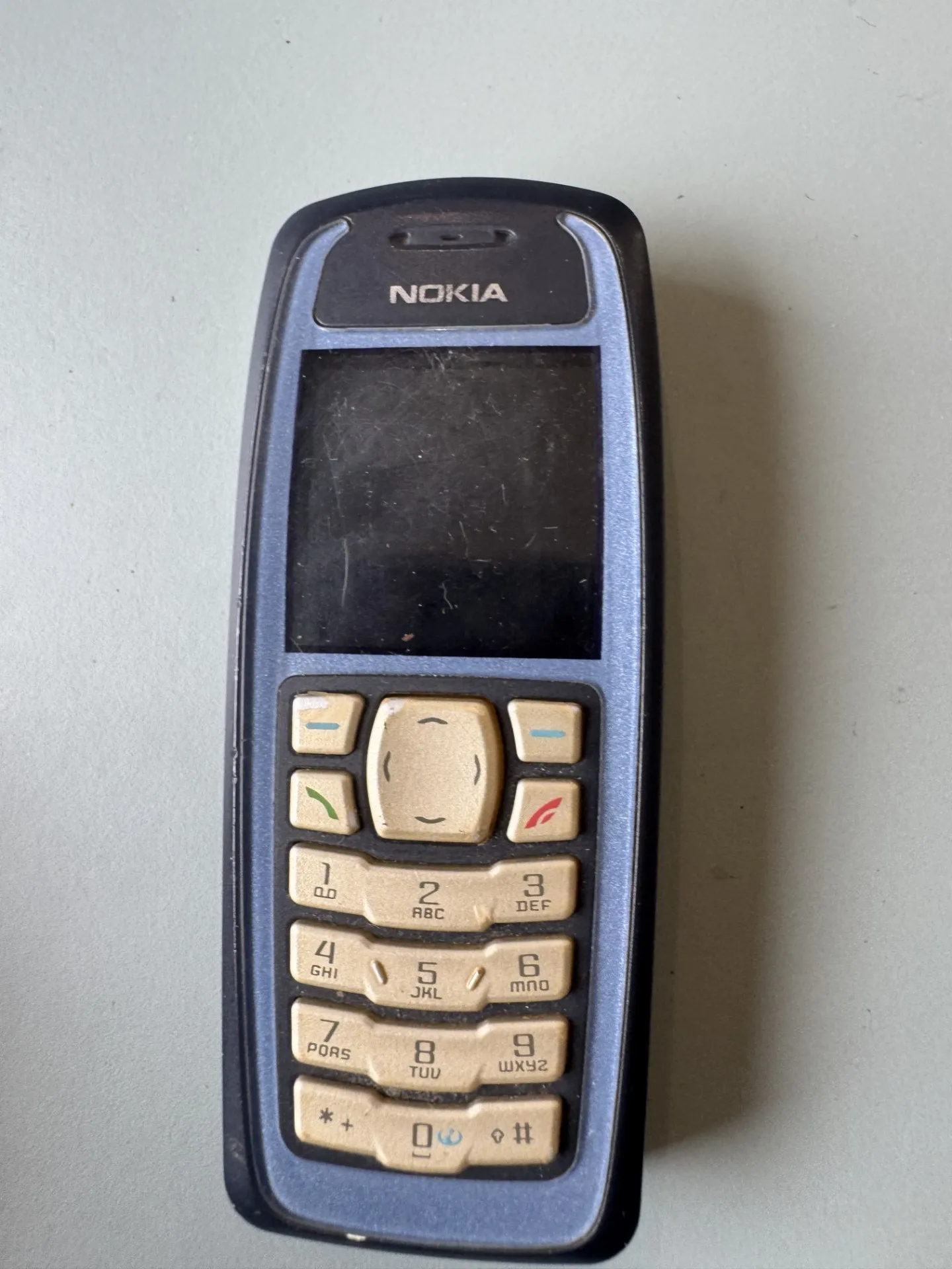 Nokia 3100 mobilais telefons (zils)
