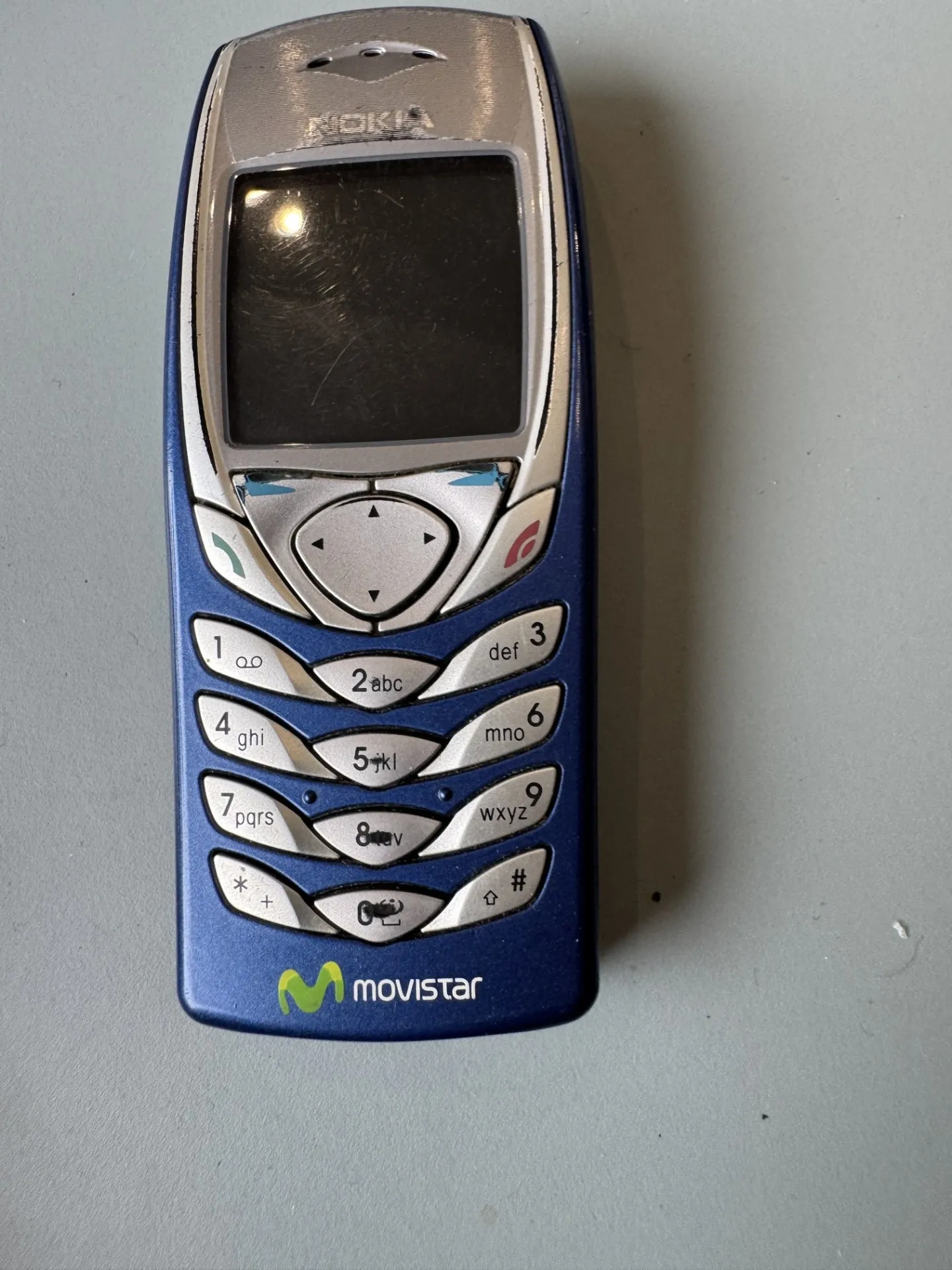 Nokia 6100 mobilais telefons (zils)