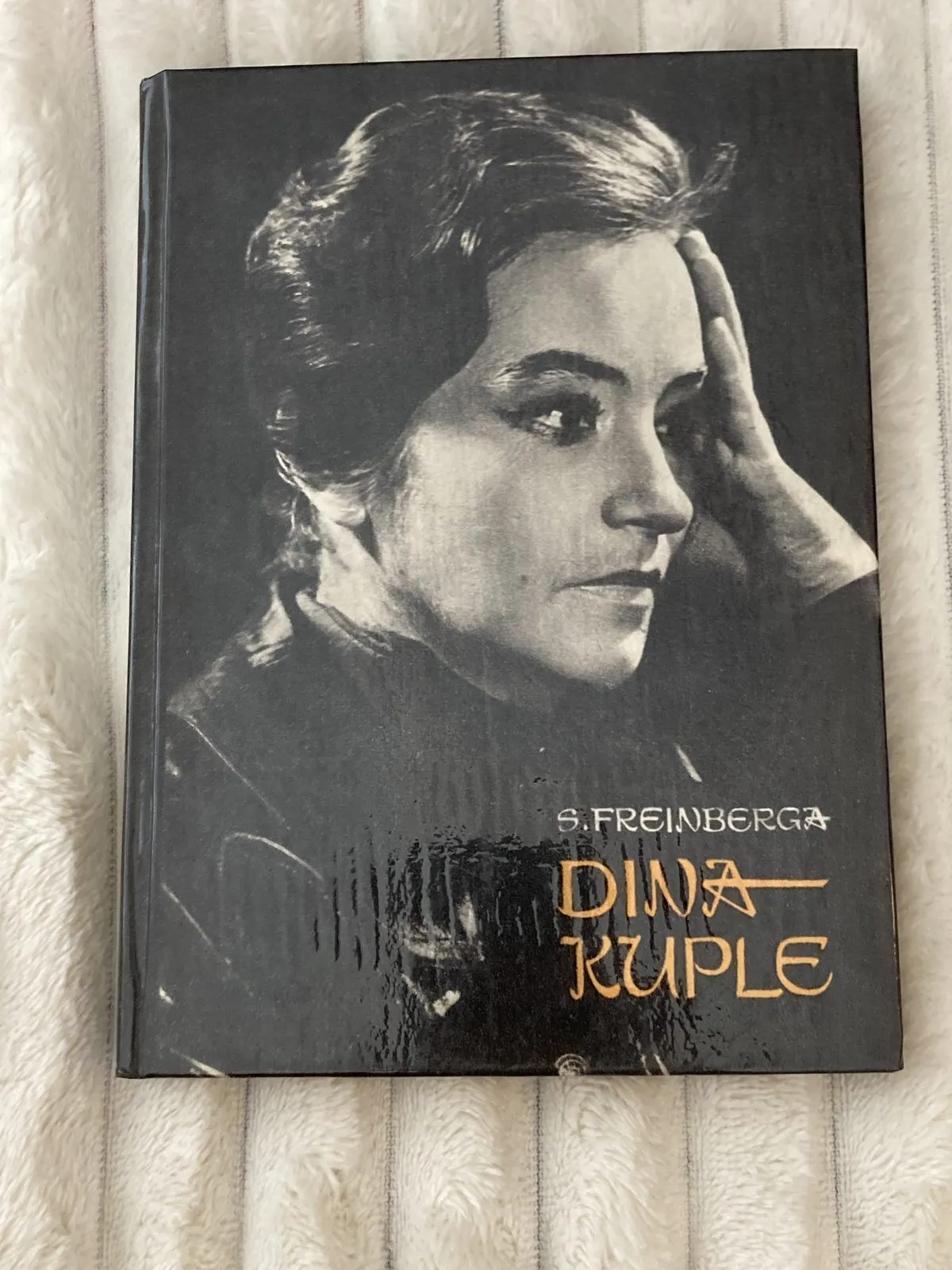 S. Freinberga – Dina Kuple 12