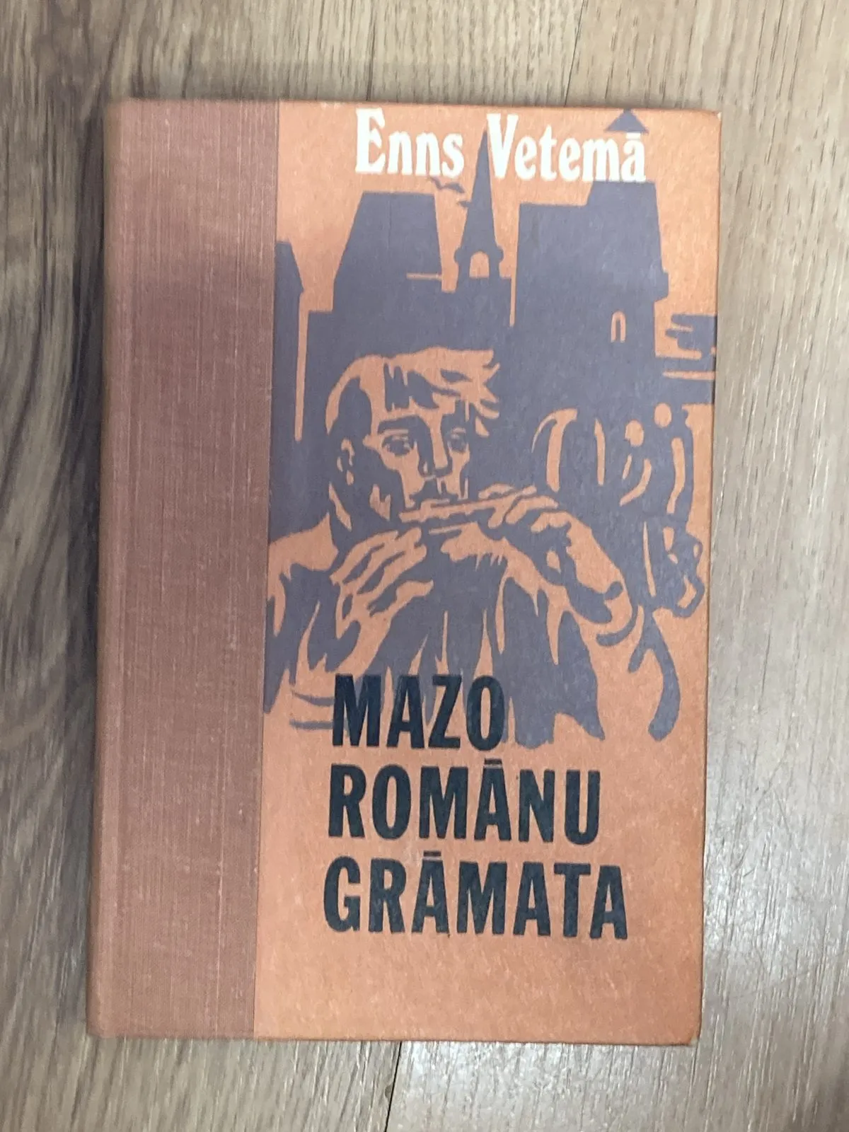 Enns Vetemā – Mazo romānu grāmata 19