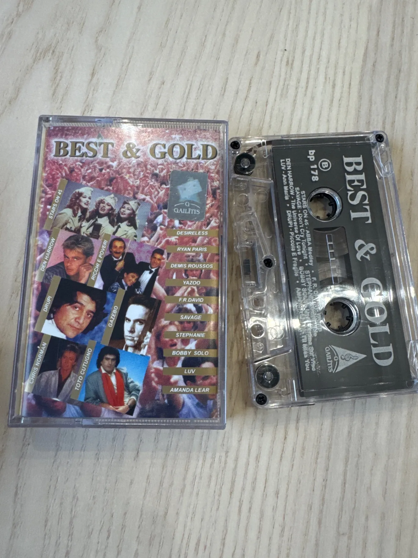 Kolekcionējamā audio kasetes "Best & Gold" ar populārām dziesmām