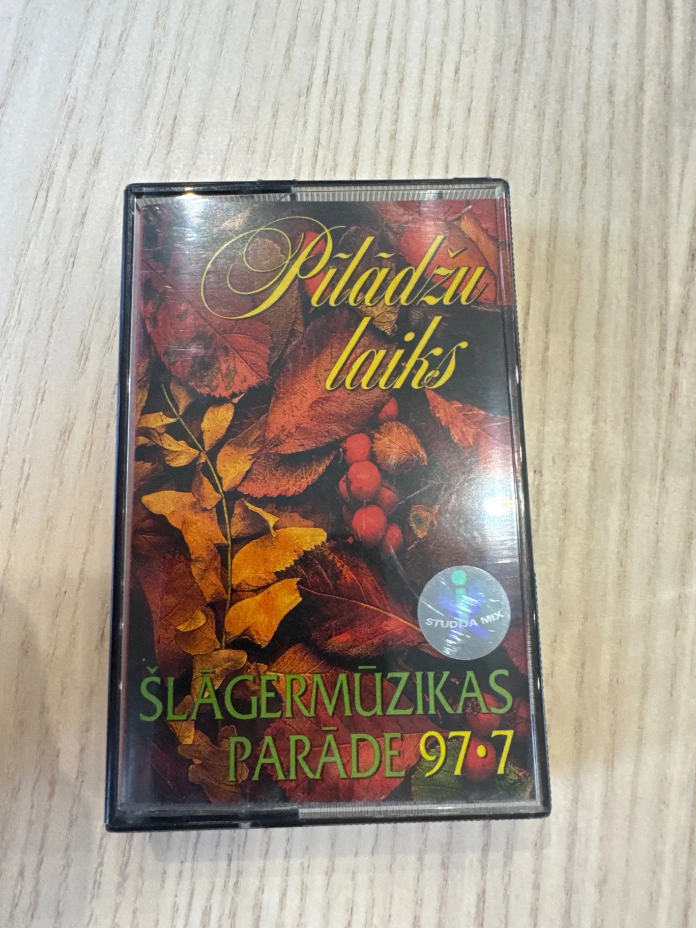 Kasešu lente "Pīlādz' laiks - Šlāgermūzikas parāde 97.7"