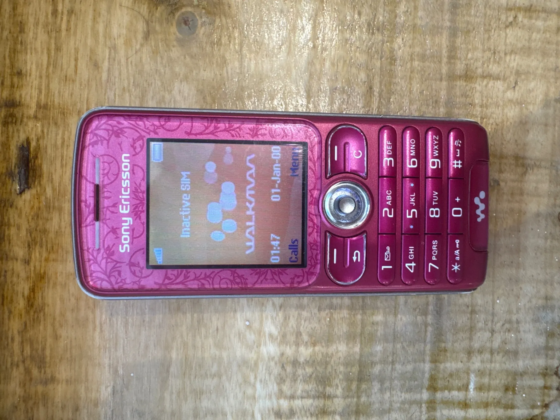 Sony ericsson w200i darbojas