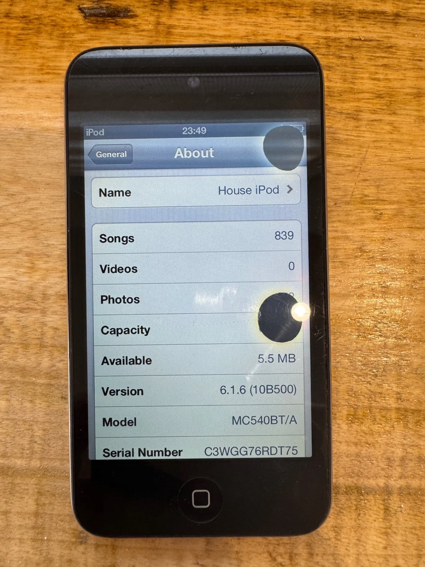 Pārdodu Apple iPod Touch (4. paaudzes)