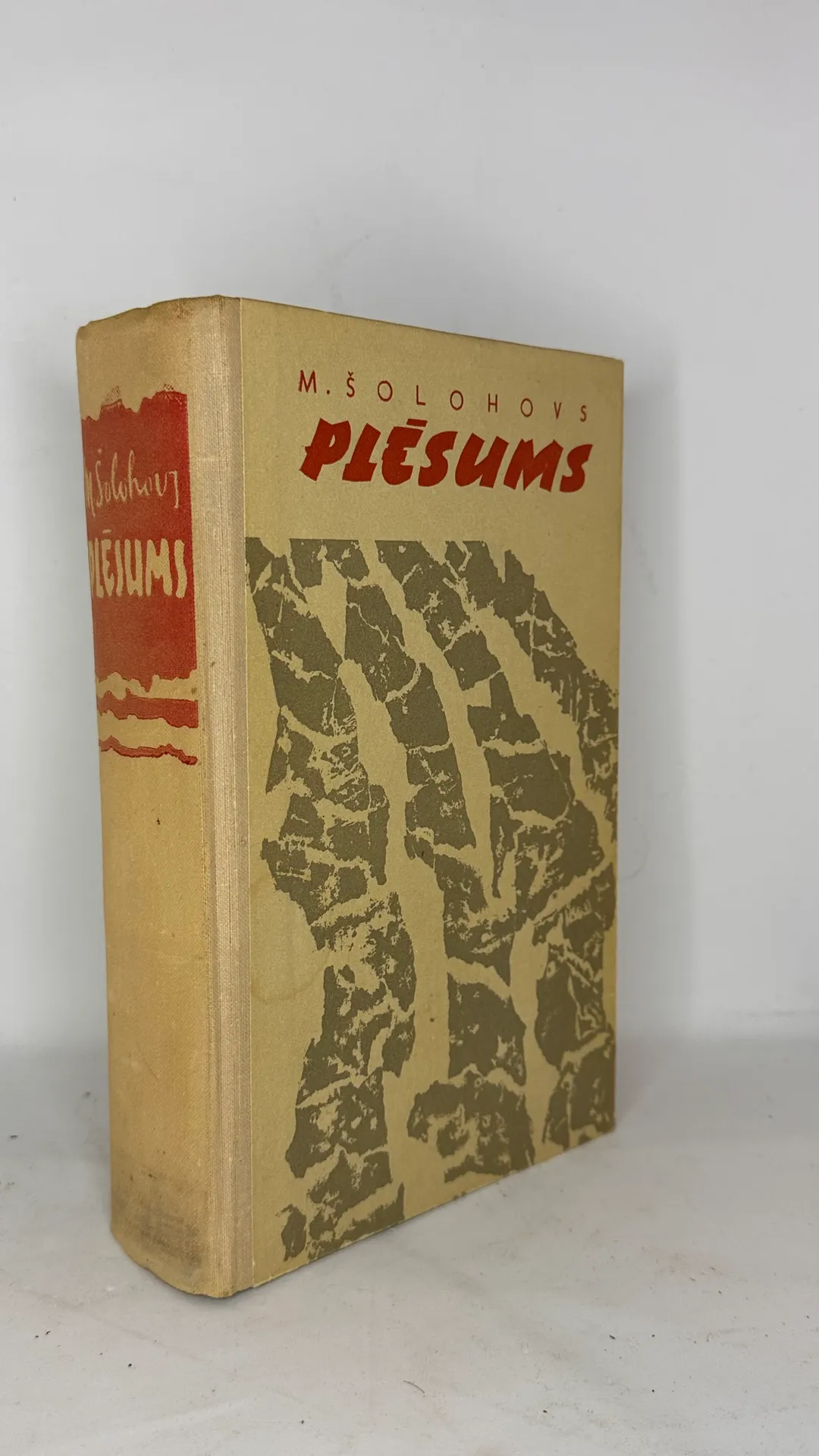 M. Šolohovs - Plēsums