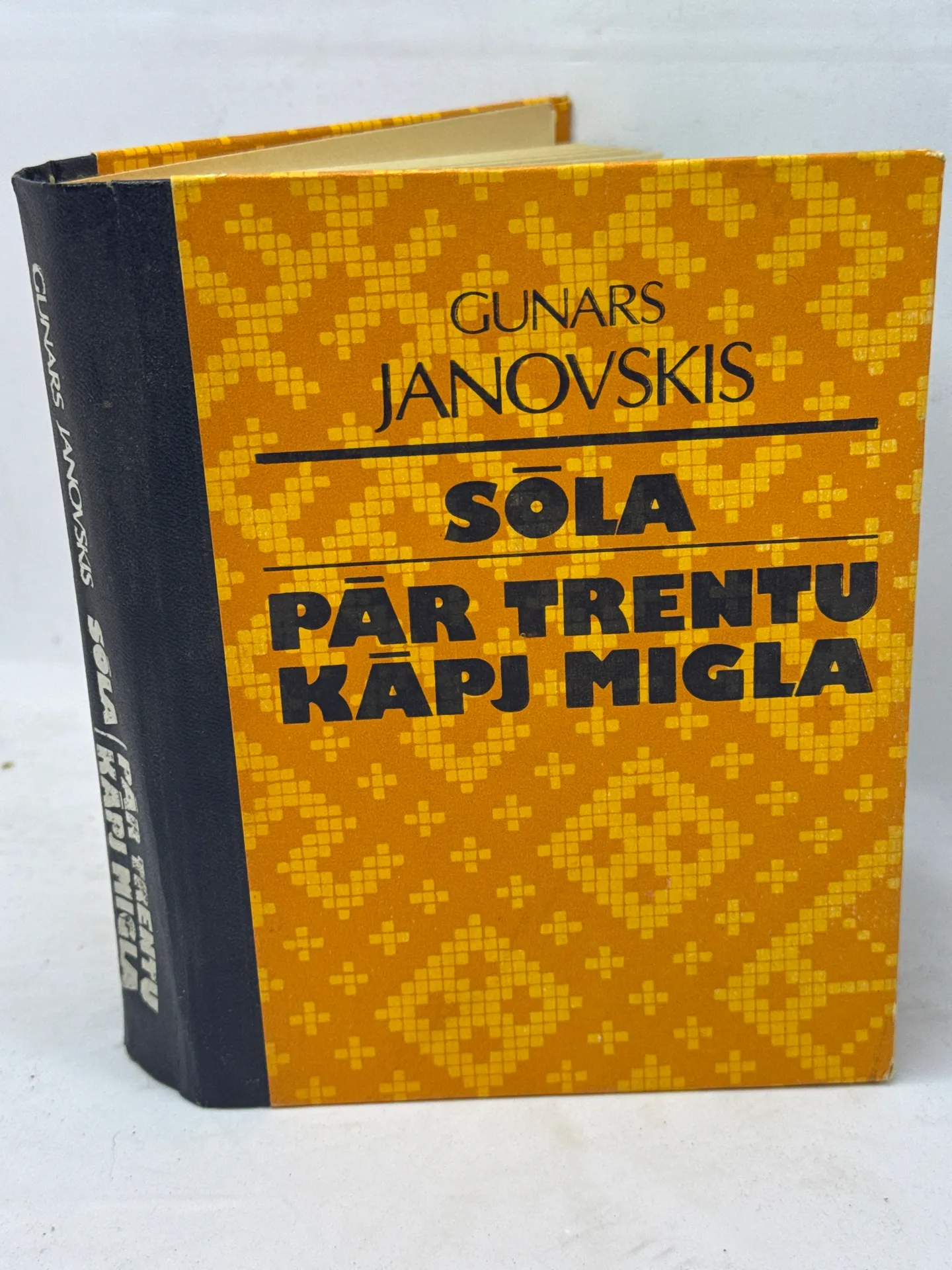 Sola par trentu kapj migla