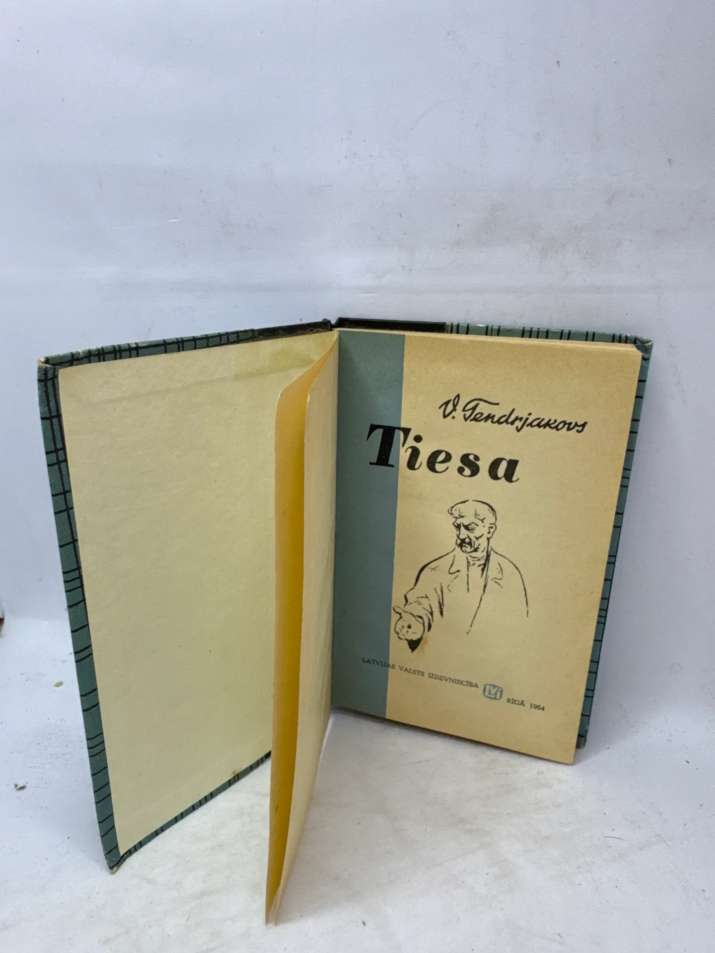 V. Tendrjakovs - Tiesa