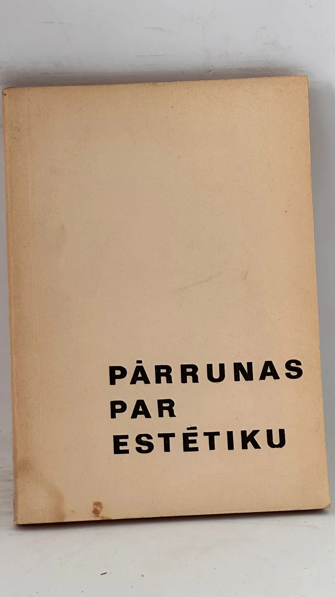 Rare Book: Pārrunas par estētiku