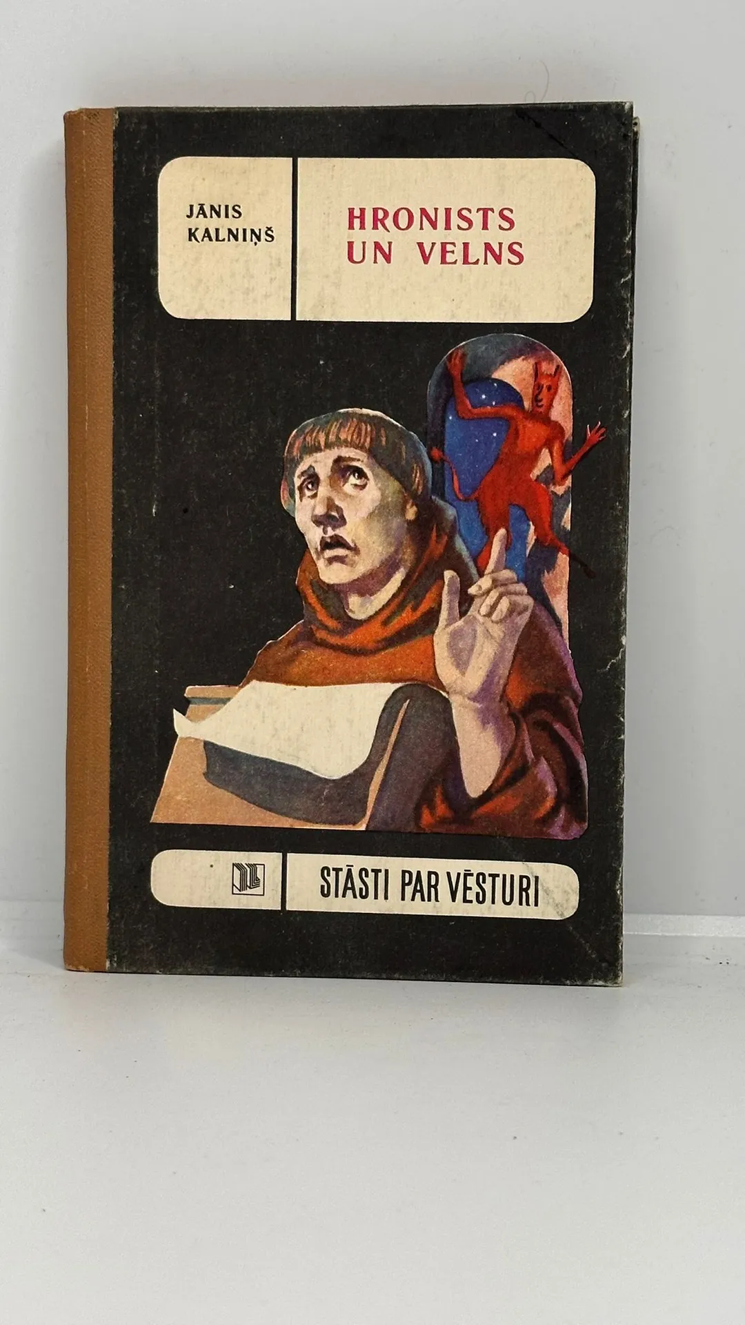 Hronists un velns. Stasti par vesturi