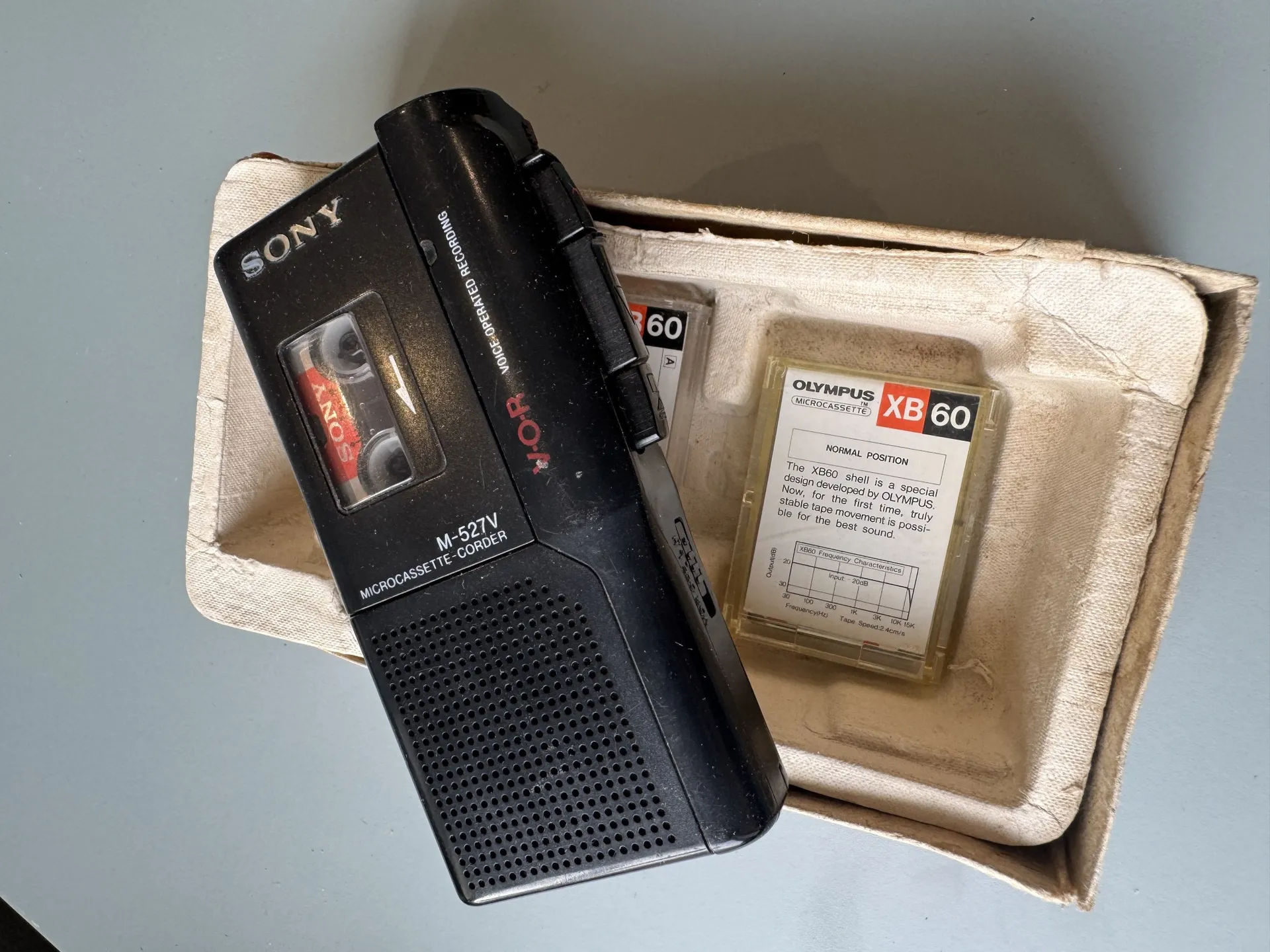 Vintage Sony M-527V Microcassette-Corder Diktafons