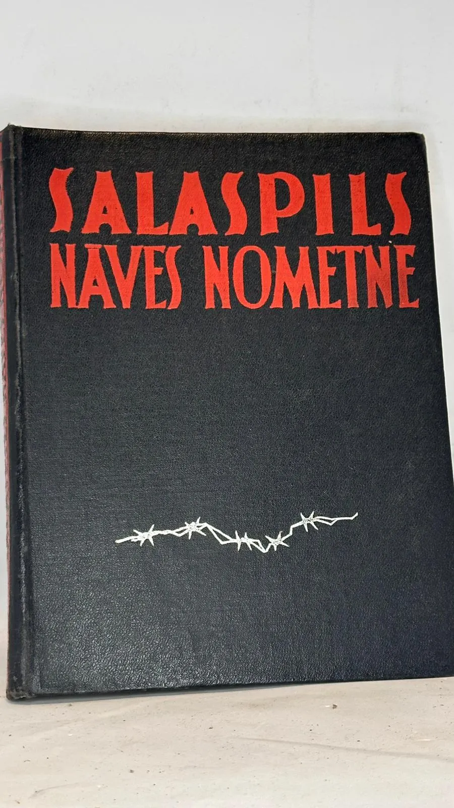Retā grāmata - Salaspils naves nometne