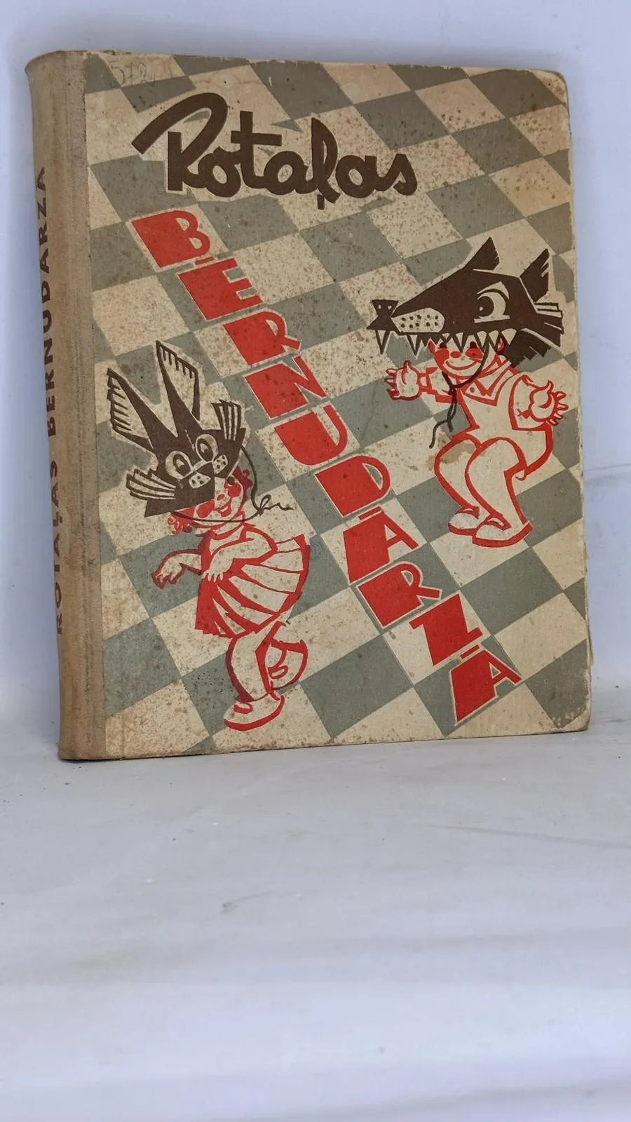 Vintage grāmata 'Bernudāra Potalas' - unikāls atradums grāmatu mīļiem!