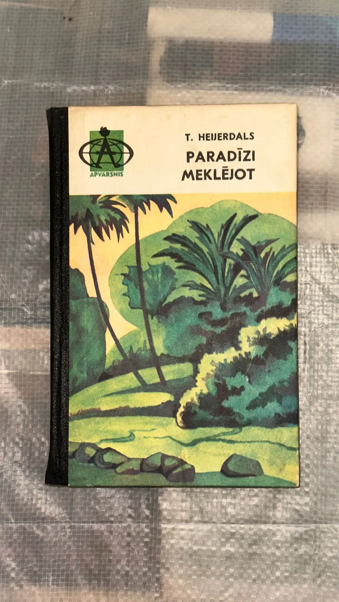 Paradīzi meklējot