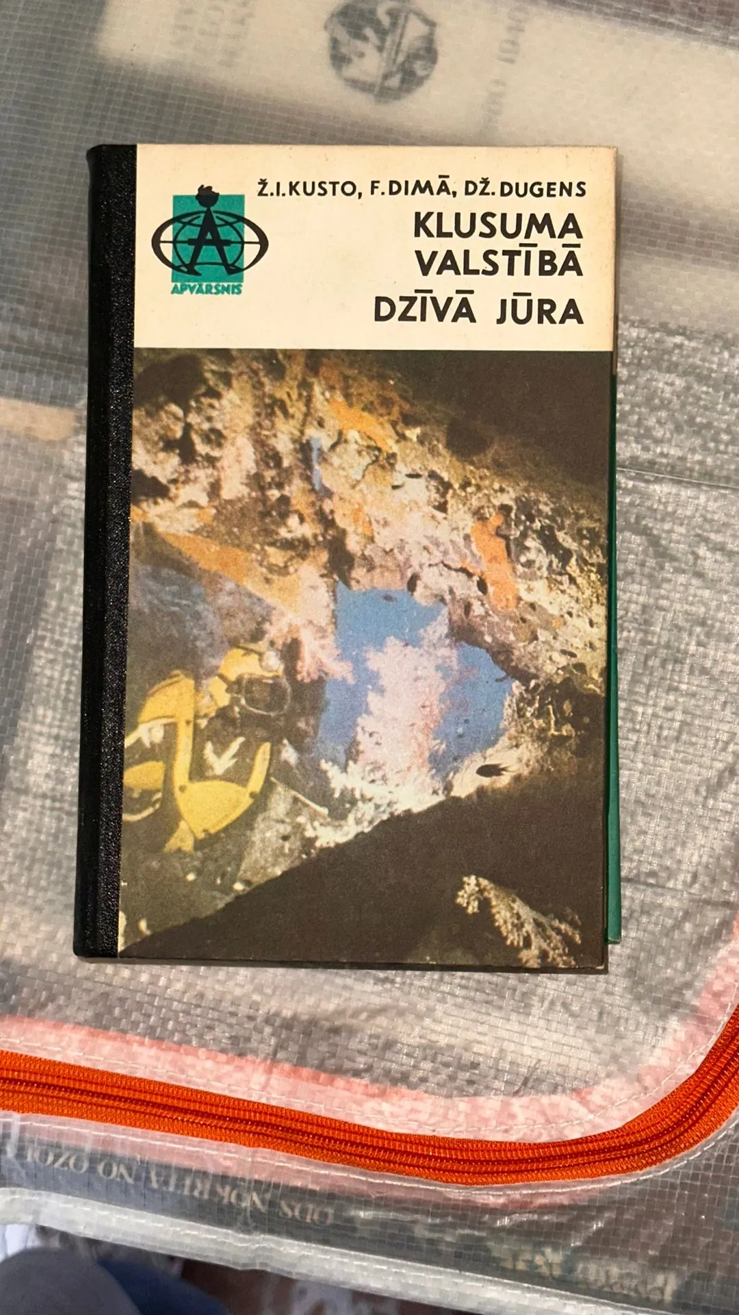 Klusuma valsts dzīva jūra