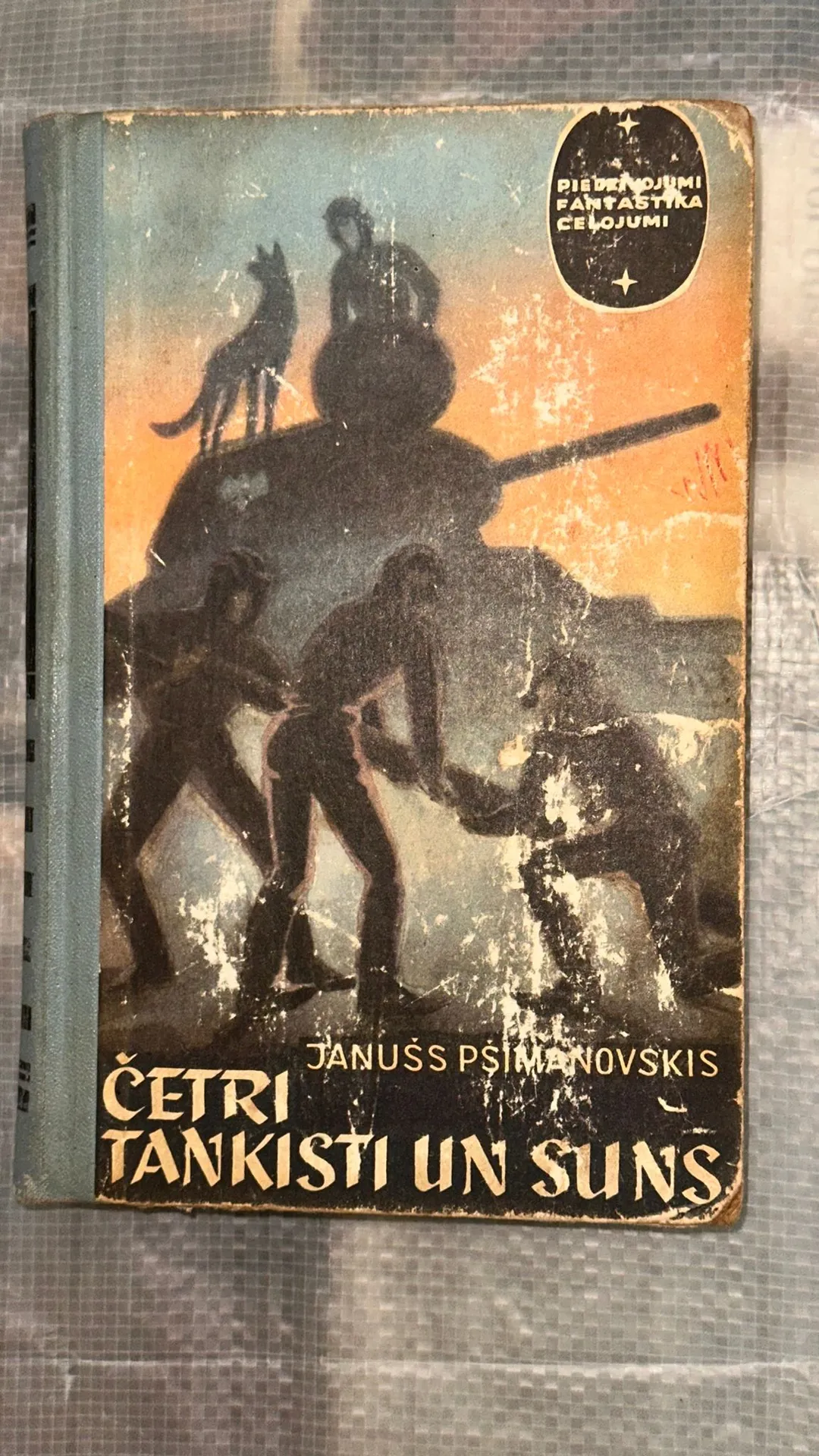 Četri tankisti un suns