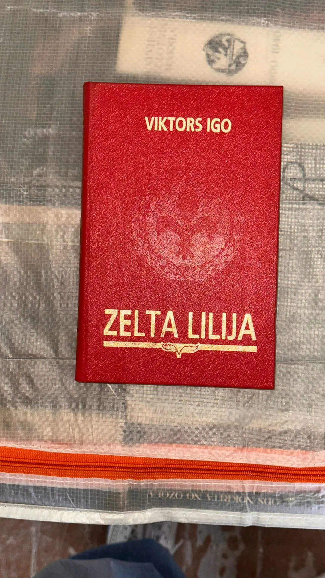 Klasiskā literatūra: Viktors Igo - Zelta lilija