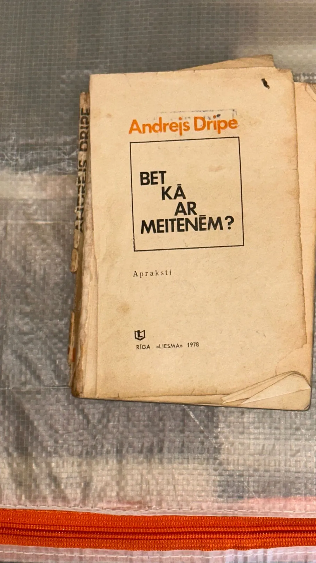 Andrejs Driķe - "Bet, kā ar meitenēm?" - Apraksti