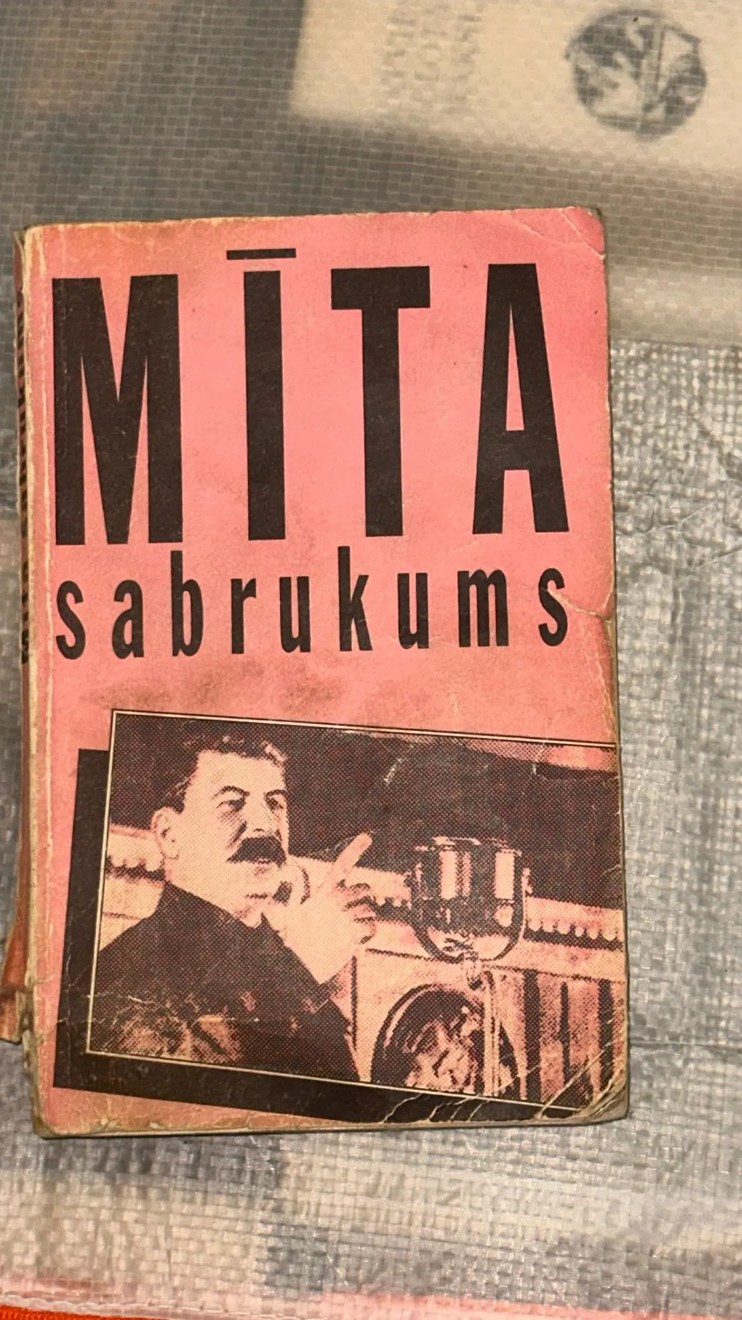 Mīta sabrukums - ievērojama grāmata par vēsturi