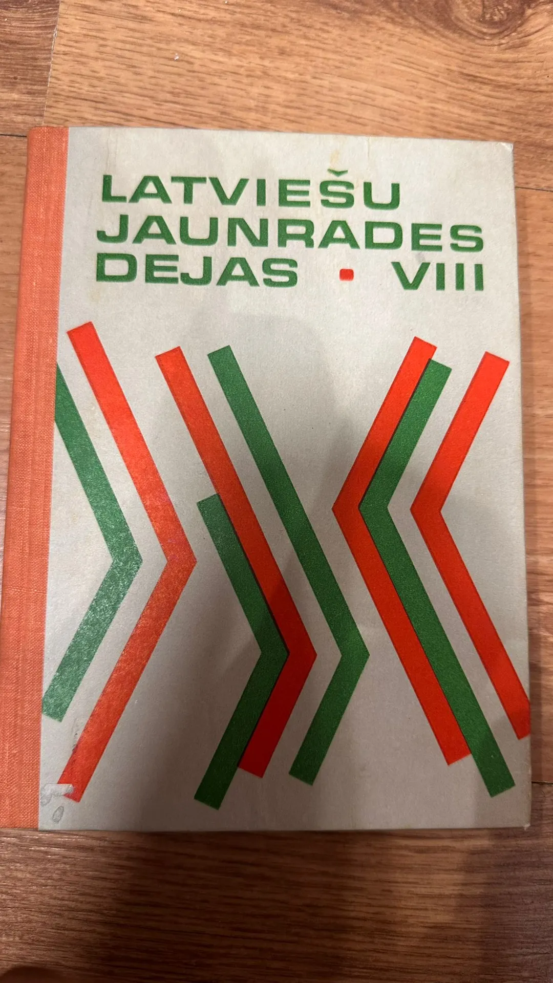 Latviešu jaunrades dejas VIII